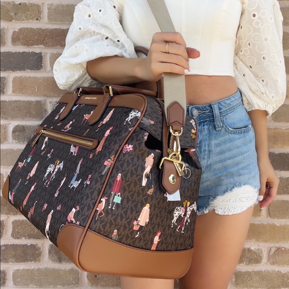 NWT Michael Kors Large Signature Leather Handbag❤️Gaby’sBags - Picture 3 of 4